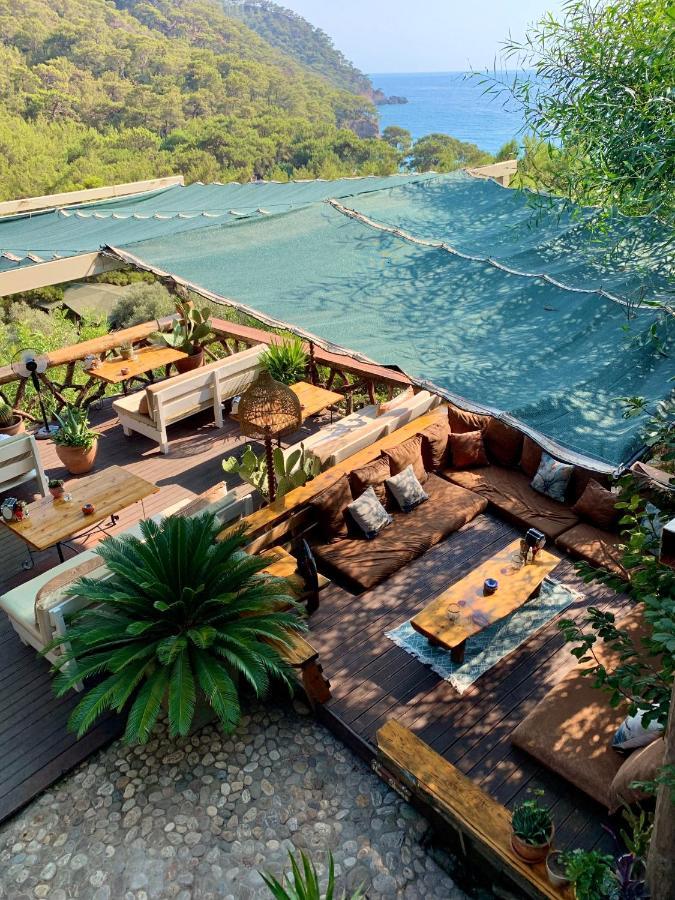 Large Bungalow With Sea View In Kabak Bay, Oeluedeniz Fethiye Exterior photo
