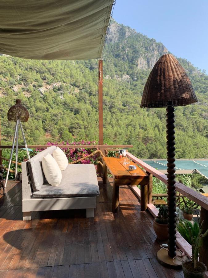 Large Bungalow With Sea View In Kabak Bay, Oeluedeniz Fethiye Exterior photo